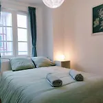 Nikki's House * Bayonne